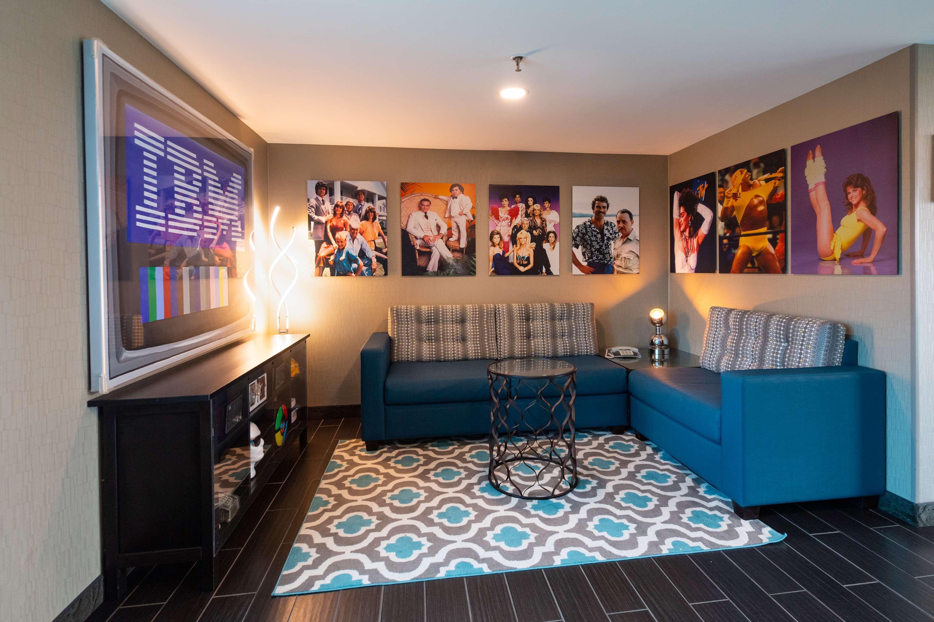 The Verve Boston Natick, Tapestry Collection By Hilton Eksteriør billede