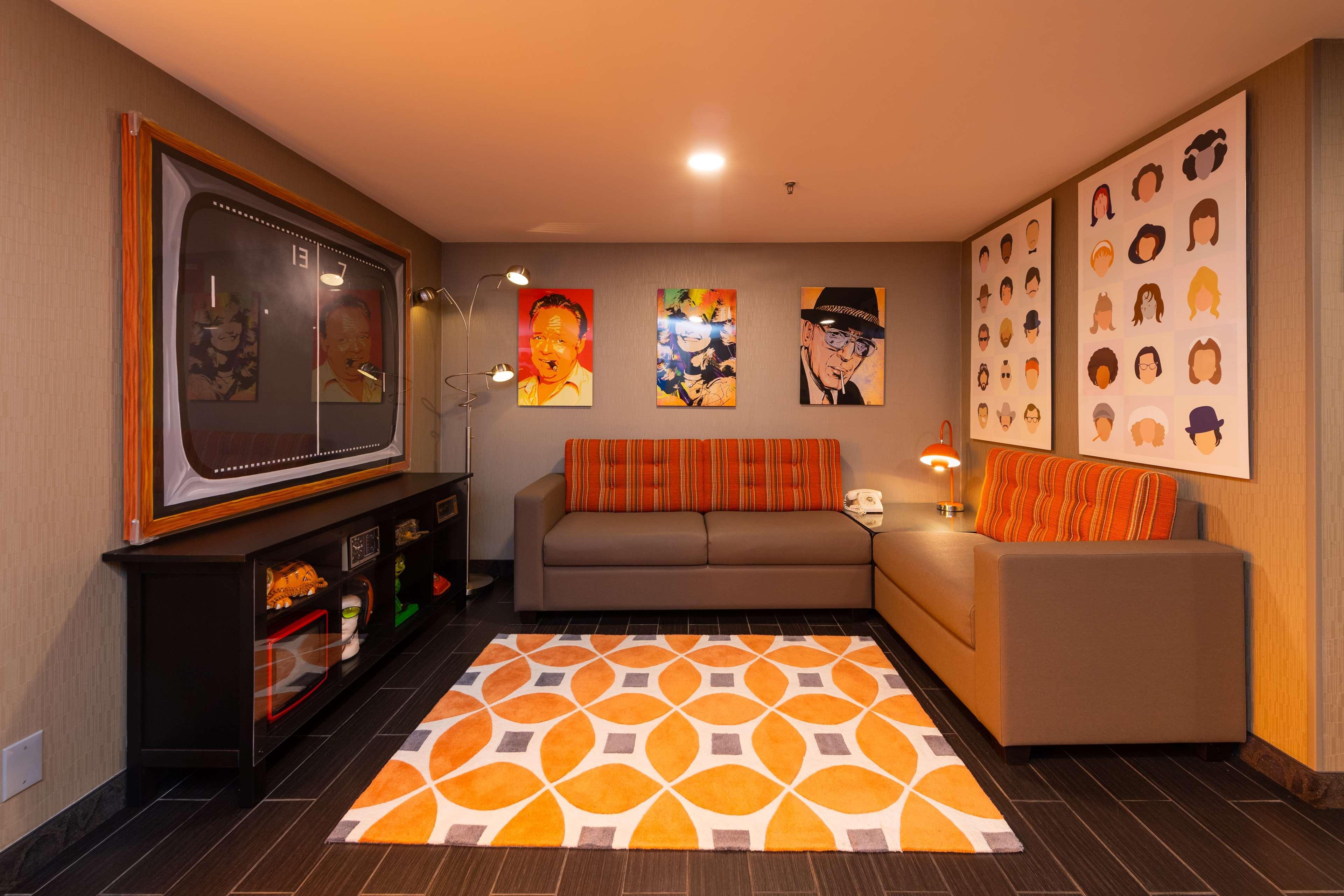The Verve Boston Natick, Tapestry Collection By Hilton Eksteriør billede