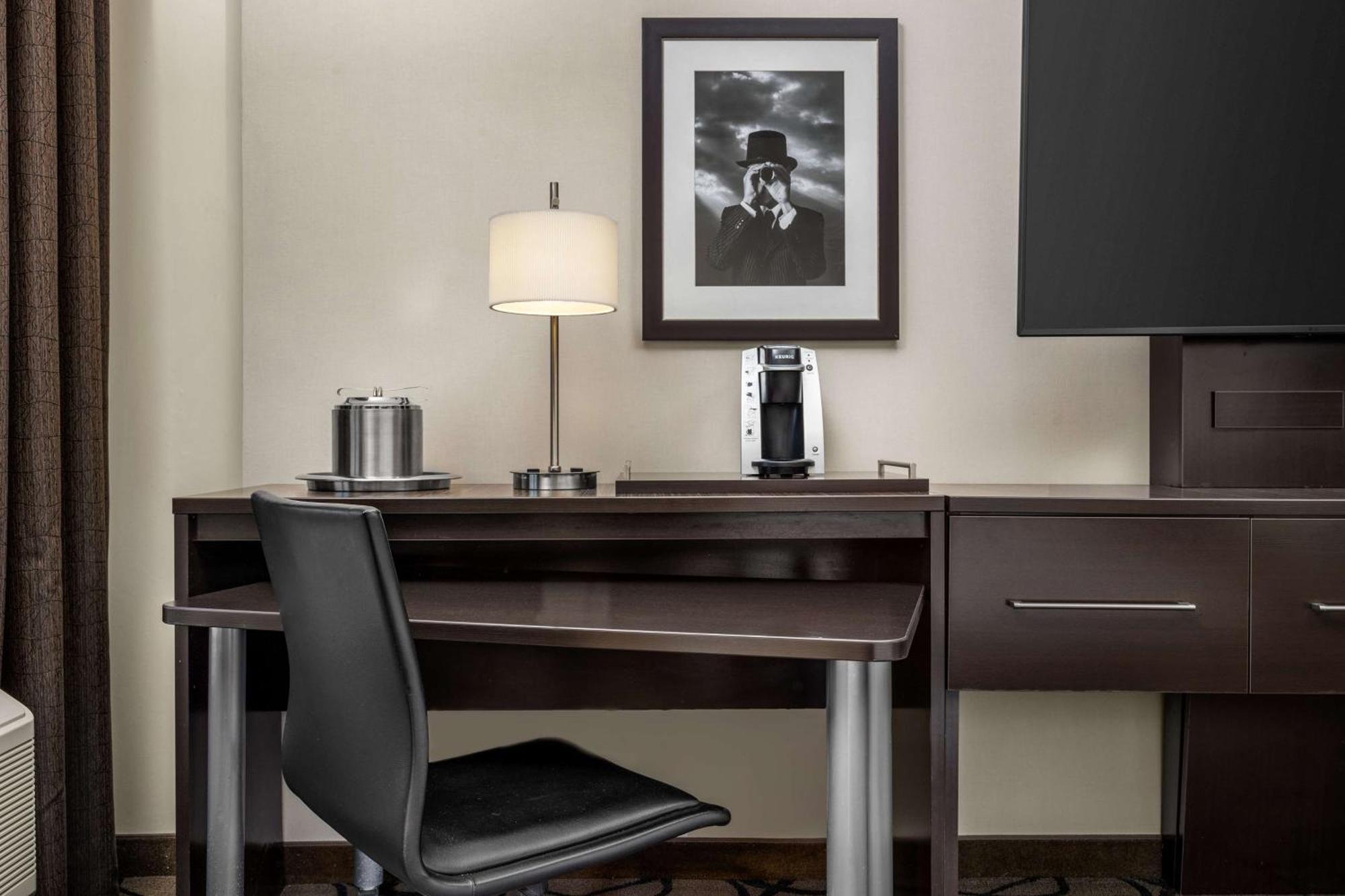 The Verve Boston Natick, Tapestry Collection By Hilton Eksteriør billede