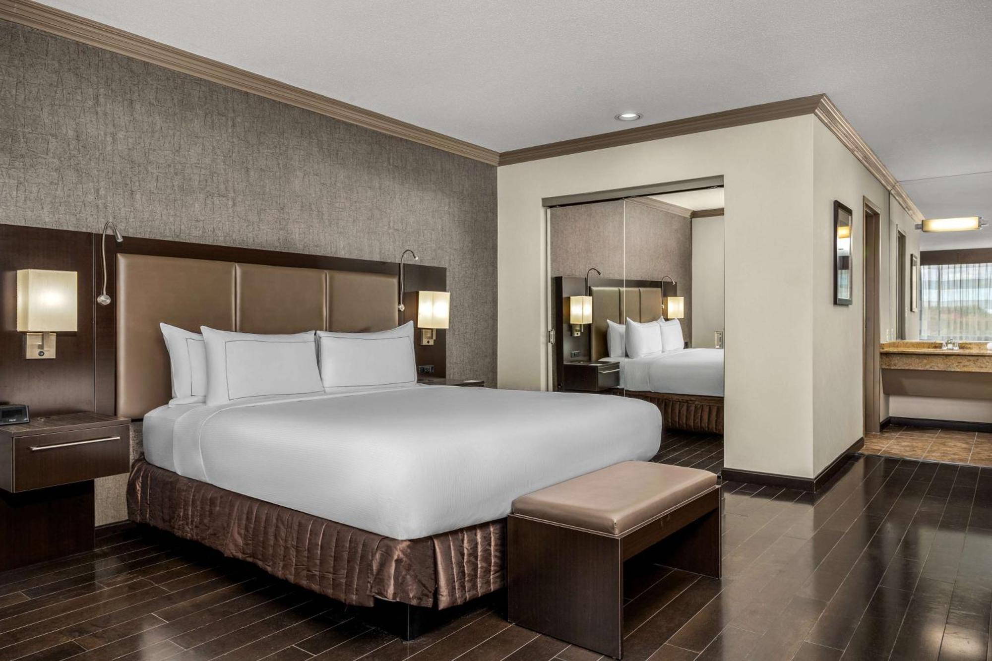 The Verve Boston Natick, Tapestry Collection By Hilton Eksteriør billede